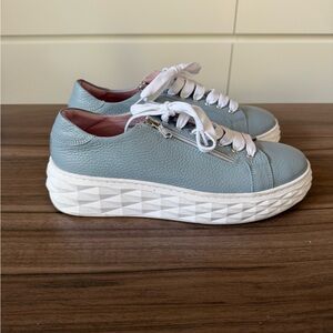 EUC - Women's Sole Bliss Blue Leather Sneakers